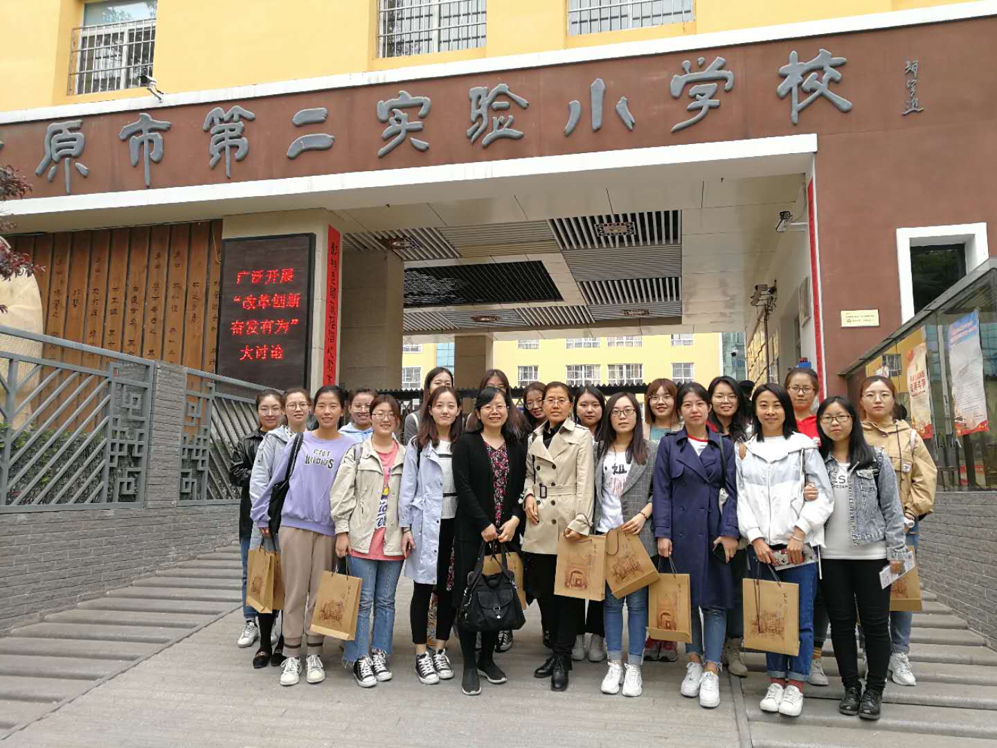 f63a1b2e3e04493081c30731e851abcf.jpg f63a1b2e3e04493081c30731e851abcf.jpg